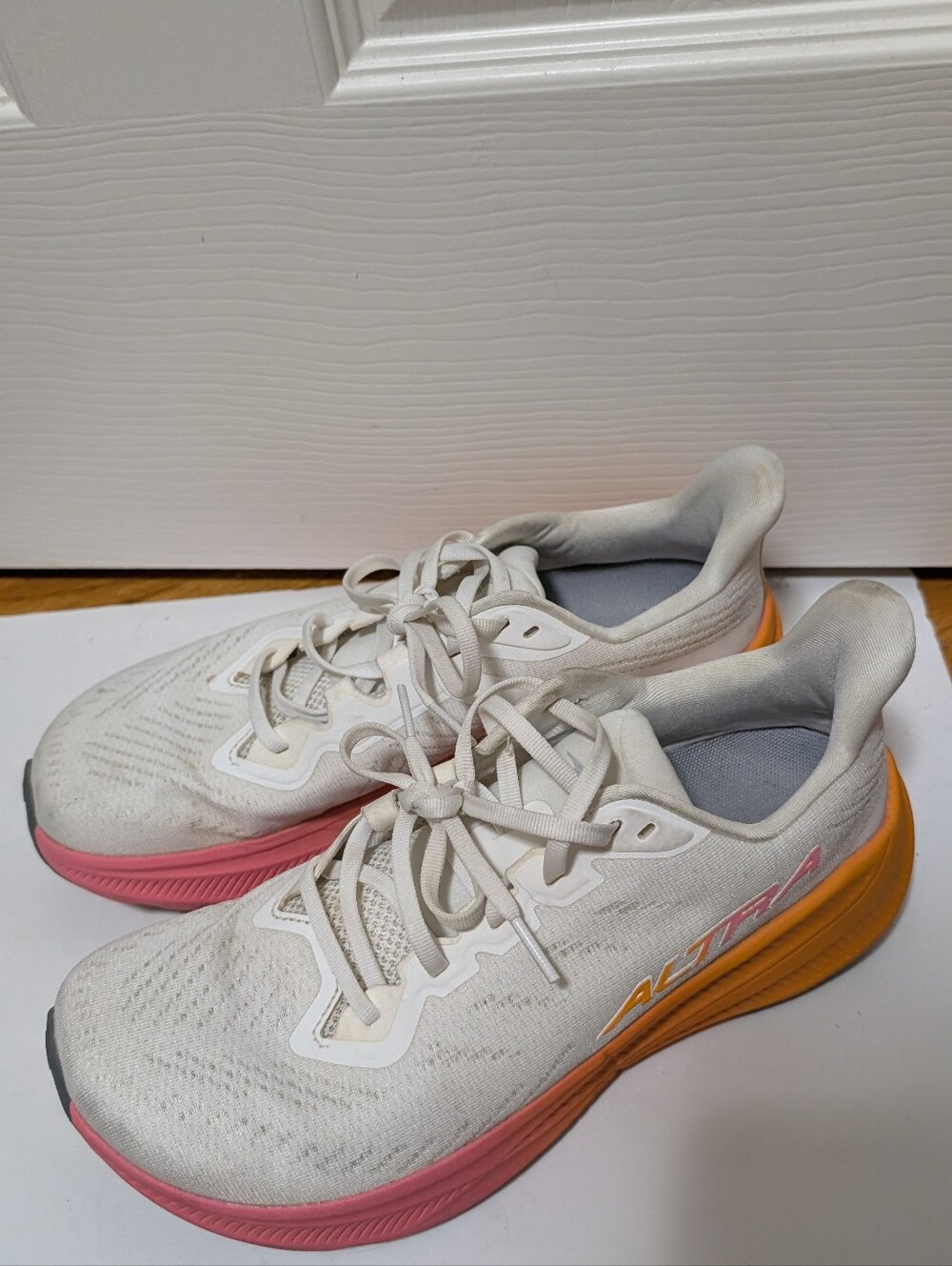 Altra Experience Flow 2 Womens Running Shoes White Orange Pink Size 9.5